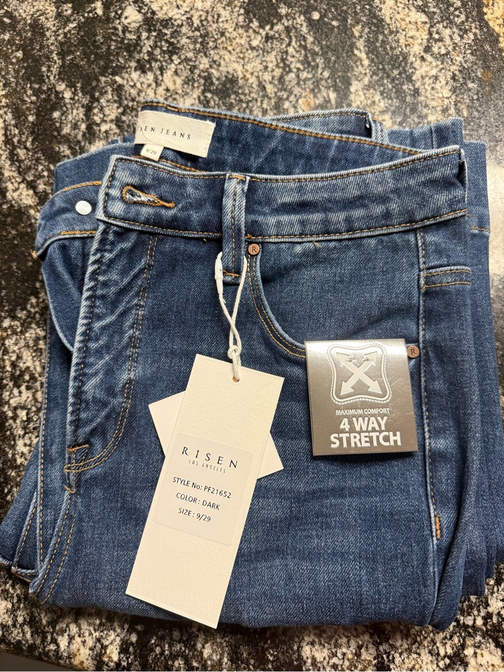 Risen Skinny Jeans in Dark Blue with 4-Way Stretch